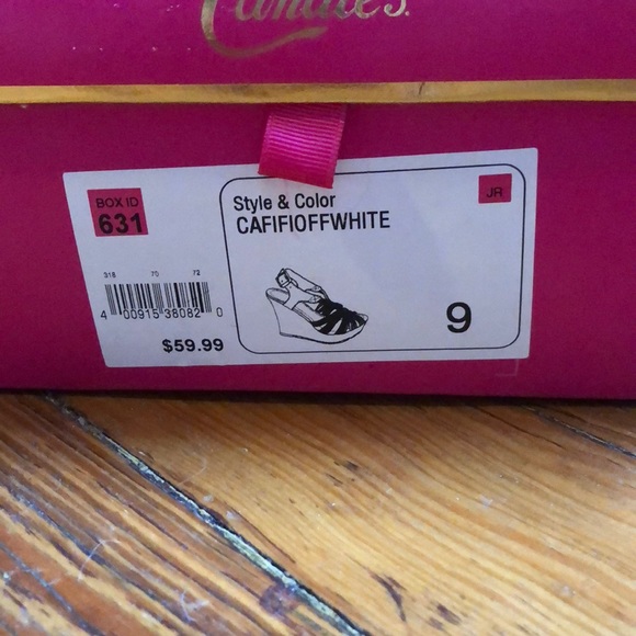 NIB Candie's Wedge Sandles - Picture 5 of 7